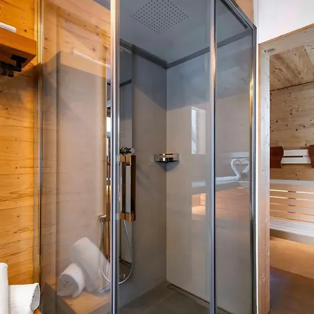 아파트 Black Pearl *